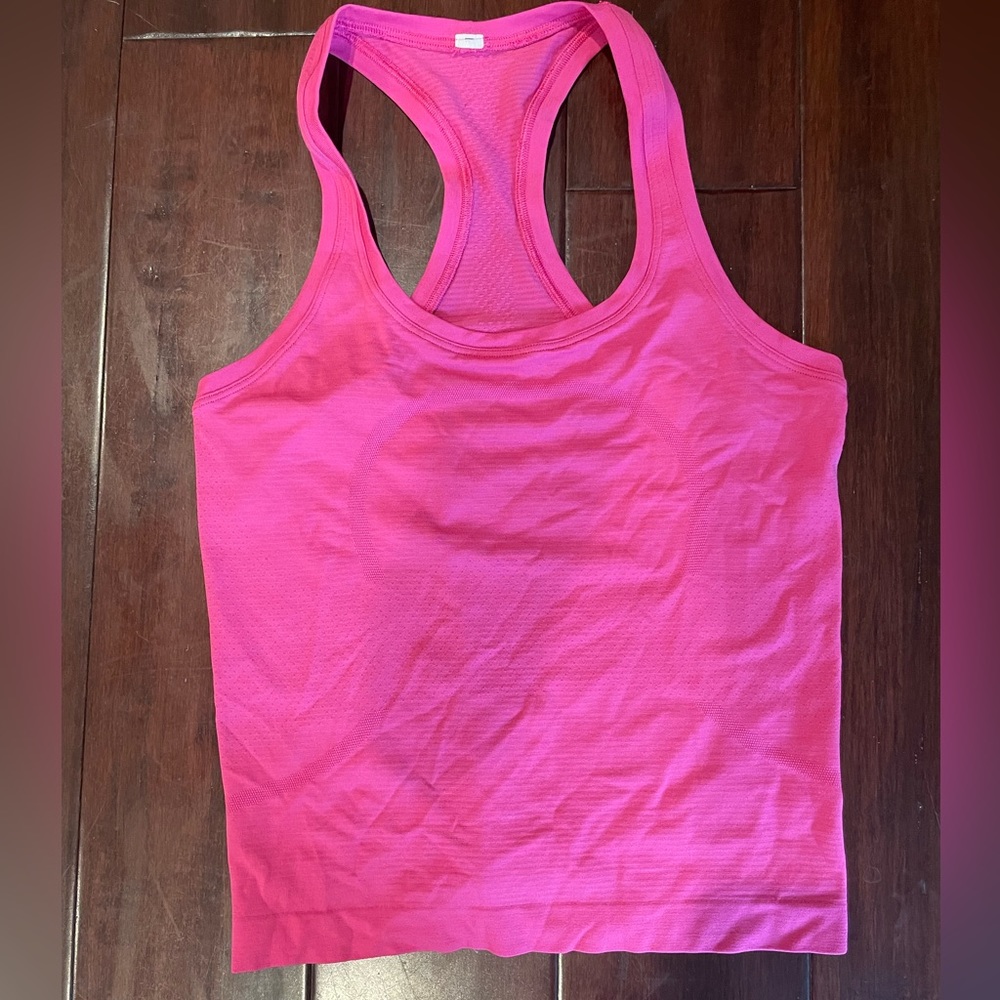 Lululemon Swiftly Tech Race Length Top